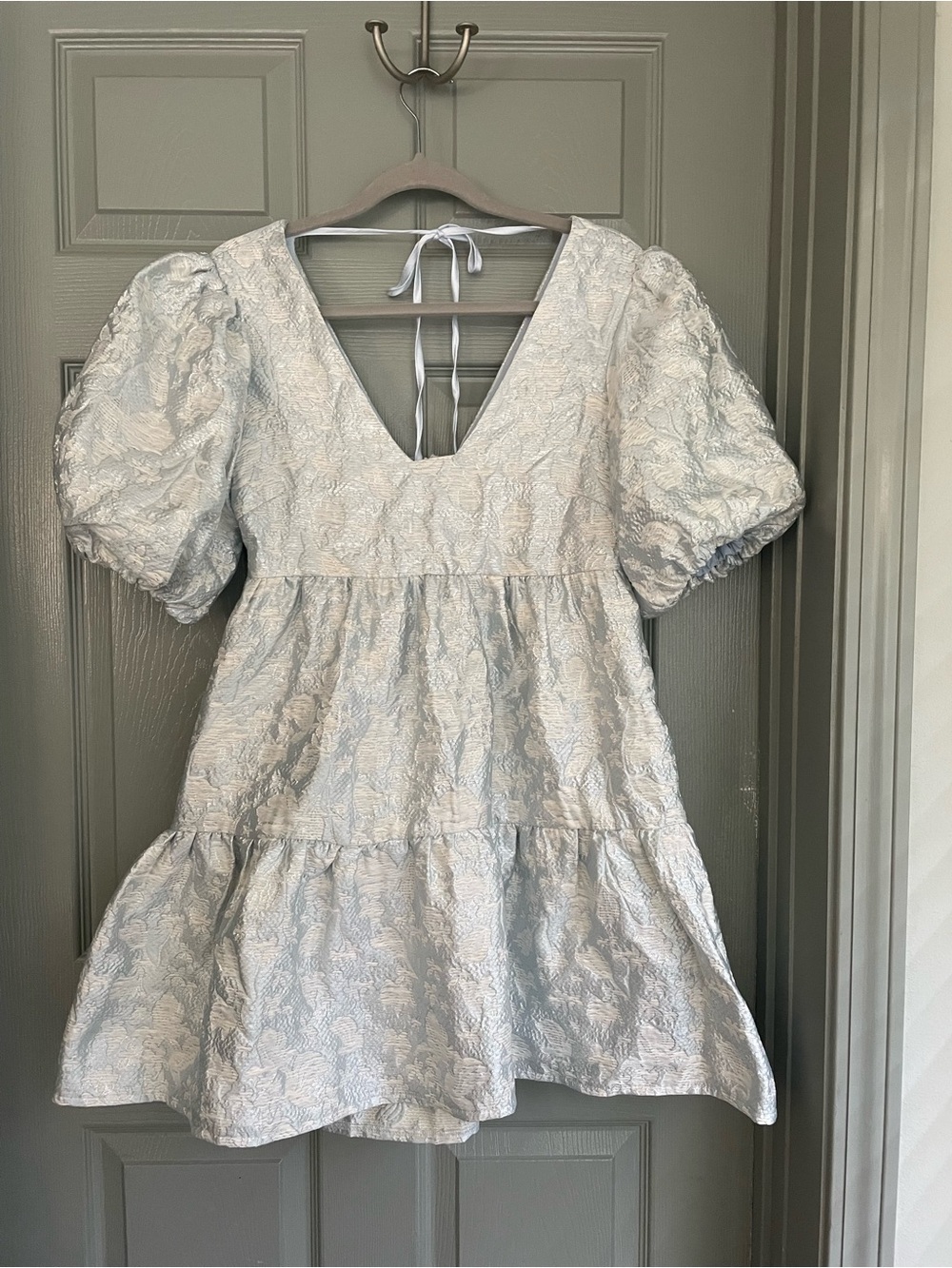 Endless Rose Jacquard Light Blue Puff-Sleeve High Low Tiered Dress Size Small